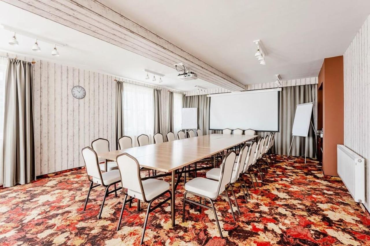 Hotel Lajta Park Mosonmagyaróvár Exteriör bild