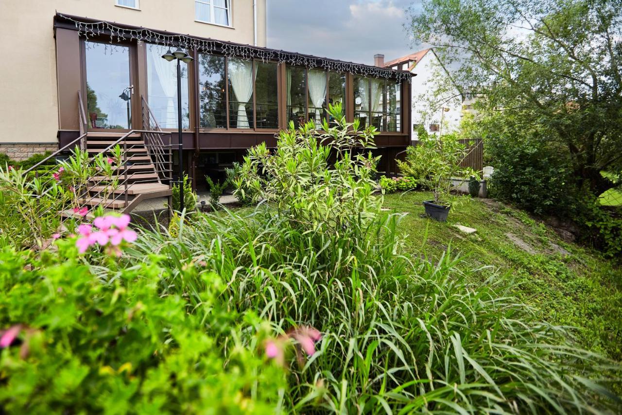Hotel Lajta Park Mosonmagyaróvár Exteriör bild
